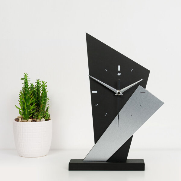 Arrow Designer-Standuhr aus MDF – Design-Applikation & leises Uhrwerk