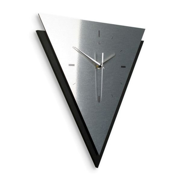 Dreieckige 3D Designer-Wanduhr „Silver“ in modernem Metallic-Look silber-schwarz