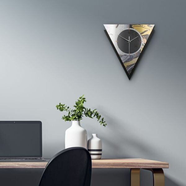 Dreieckige 3D Designer-Wanduhr „Gold & Black Ink“ in modernem Metallic-Look schwarz-gold-silber