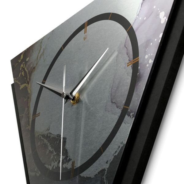 Dreieckige 3D Designer-Wanduhr „Abstract Water“ in modernem Metallic-Look schwarz-silber-grau