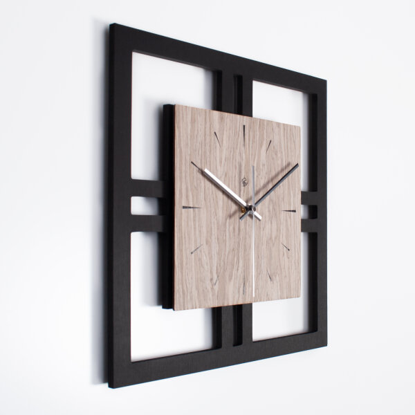 Designer Wanduhr aus Holz mit stilvollem Akzent aus...