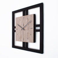 Designer Wanduhr aus Holz mit stilvollem Akzent aus Graueiche-Furnier