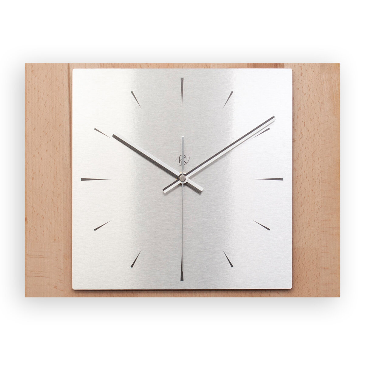 Forma Designer-Wanduhr aus Massivholz &ndash; Alu-Applikation & leises Uhrwerk