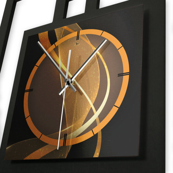 Designer-Wanduhr „Dynamic“ in modernem Metallic-Look