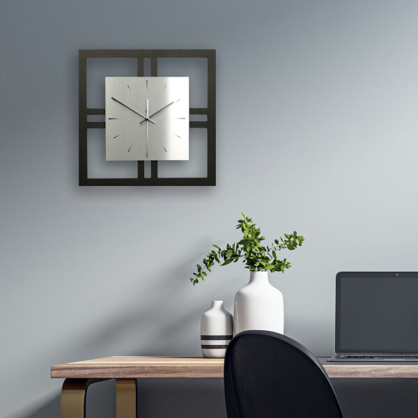 Designer-Wanduhr "Silver" in modernem Metallic-Look