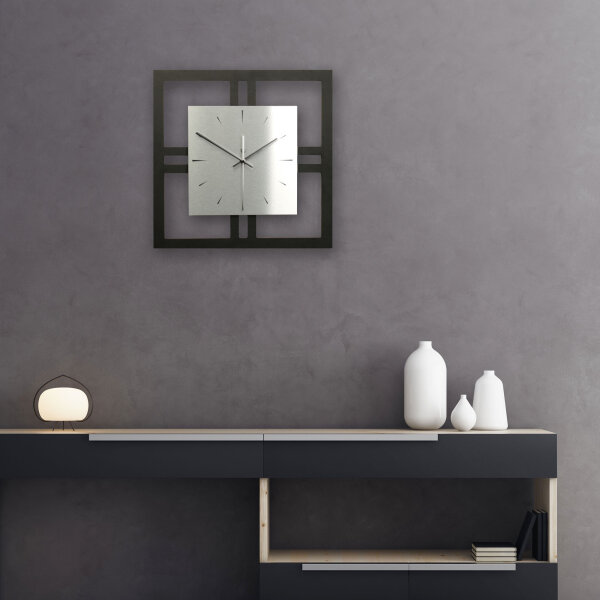 Designer-Wanduhr "Silver" in modernem Metallic-Look