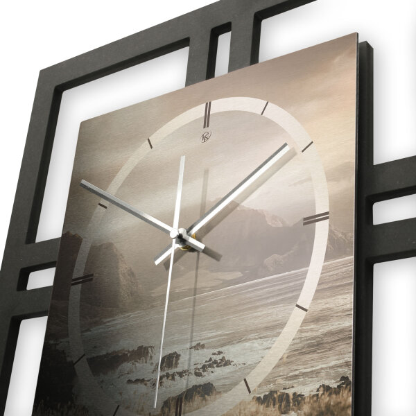 Designer-Wanduhr "Küste" in modernem Metallic-Look